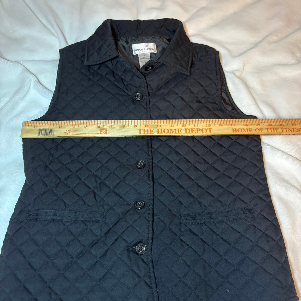 DRAPERS & DAMONS Women's Quilted Buttoned Black Vest Size Small - Picture 4 of 6